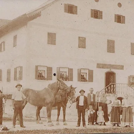 Otel Santner, Eugendorf
