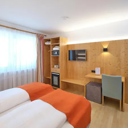 מלון Santner, 3*