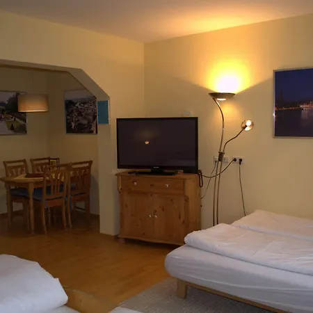 Santner, איוגנדורף